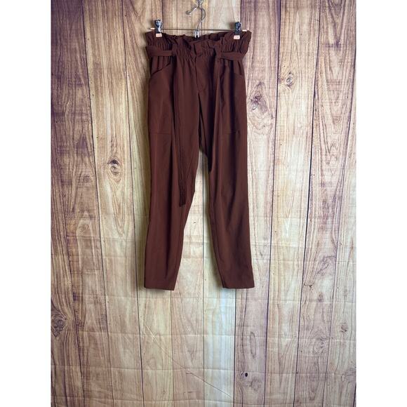 Athleta Paperbag Waist Pants Lightweight, Stretchy with Pockets Women's Size 2 - Picture 2 of 9